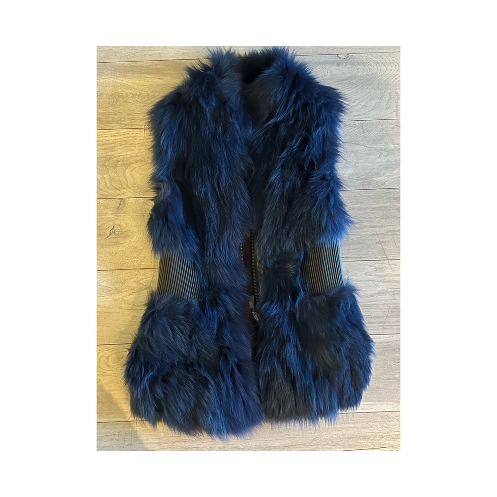 Fur vest